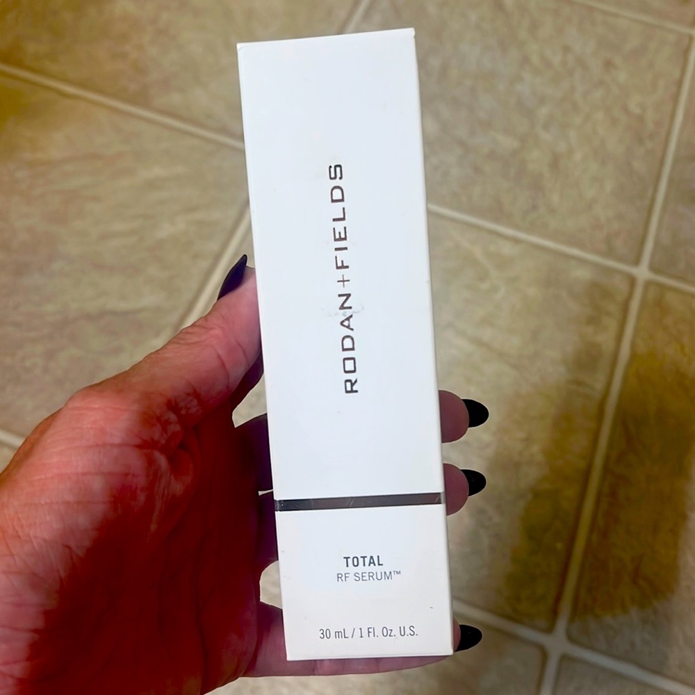 RF TOTAL SERUM NIB
